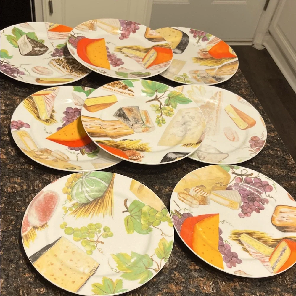 8 Appetizer - Salad Vin Fromage Cheese & Grapes  Plates 8" - Picture 4 of 15